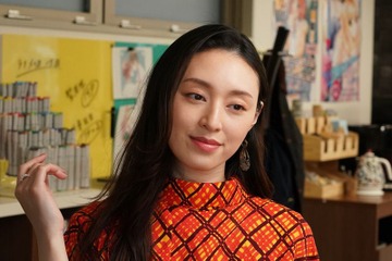 栗山千明演じる主人公の美貌とらえた場面カットが初公開!ドラマ『ラブコメの掟』 画像