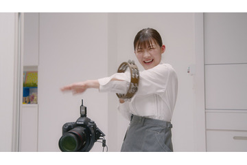 伊藤沙莉、激しすぎて「どんな動きをしているかわからなくなった」タンバリン演奏 画像