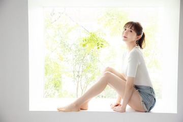 おのののか、ショーパンデニムで美脚披露！SNS写真に絶賛の声 画像