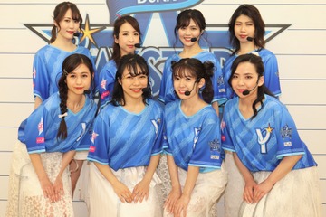 東宝芸能所属女優で結成したCASPEL、横浜スタジアムで歌声披露「ただただ感動」 画像
