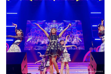 鈴木亜美、AKB48センターで見事なパフォーマンス！「完璧」「あり得ない39歳」 画像