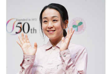 浅田真央がつなぎ姿で農作業を実演、夢は“森で自給自足”＆“自分のスケートリンク” 画像