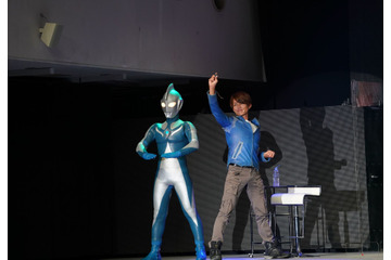 杉浦太陽、『ウルトラマンコスモス』20周年イベントに登場!「筋トレで衣装のチャックが閉まりません」 画像