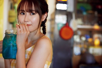 NGT48・西潟茉莉奈、初写真集で大胆な肌露出に挑戦！「いつもとなりに私を感じて」 画像