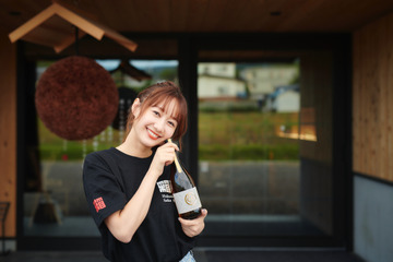 利酒師としても活躍する高田秋、日本酒を初プロデュース 画像