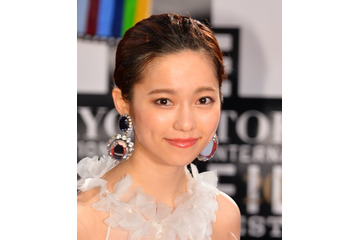 島崎遥香、マヂラブ野田のコンビ愛に感動「野田さんと結婚したい」 画像