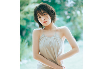 伊原六花、表紙&10Pグラビア撮りおろしで大人の表情 画像