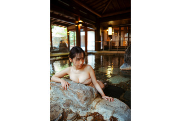 圧巻の露出度......伊織もえ、2nd写真集“重版”記念イベント開催決定! 画像