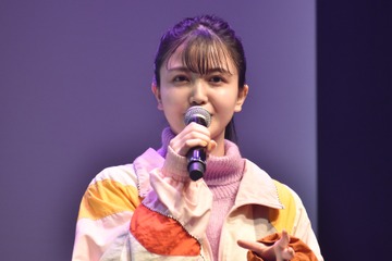 乃木坂46・久保史緒里、劇場でゴージャスドレス！大人の装いに反響 画像