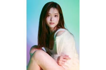 松村沙友理の2022年カレンダー表紙3パターン公開!予約受付も開始! 画像