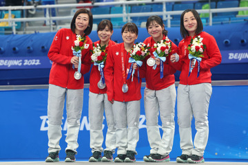 日本カーリング女子、悔しい銀メダルもネットは拍手喝采「感動をありがとう」 画像