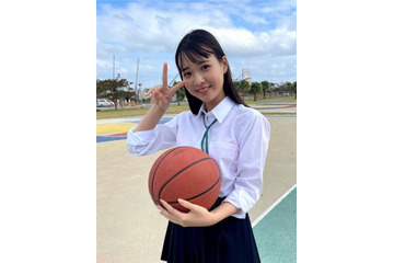 ミスマガジン・天野きき、かわいすぎる等身大制服オフショット 画像