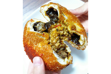 【実食】令和の白ギャル・ゆうちゃみ考案の“牛肉ぎゃん詰め”&“きゃぱいチーズ”カレーパンが激旨! 画像