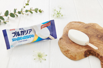 「明治ブルガリアヨーグルト」が新感覚のアイスに! 画像