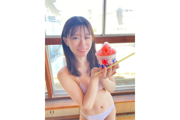 「夏感じてねっ」NMB48・上西怜、ビキニオフショット公開 画像