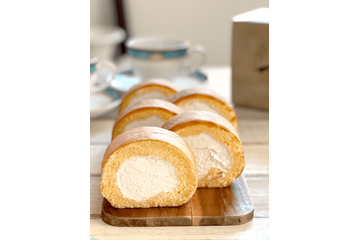あの有名店の味をもっと手軽に!『幸せのパンケーキロール』販売 画像