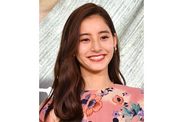 新木優子、肌見せ大胆な女性誌オフショットをインスタで披露 画像