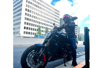 片岡愛之助、“新しい仲間”バイクに跨るワイルドな姿を公開 画像
