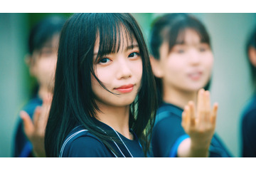 齊藤京子が初センター!日向坂46の新曲『月と星が踊るMidnight』MVが公開  画像
