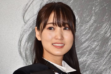 櫻坂46・菅井友香の卒業記念写真集水から着カット初公開！ 画像