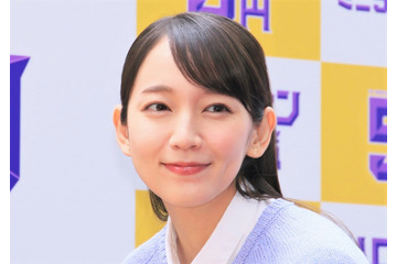 吉岡里帆、写真集の豪華スペシャルBOX発売に!「初めての密着写真集」 画像