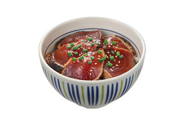 なか卯、「かつおのたたき丼」本日発売! 画像