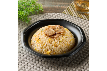 ファミマ、こだわりの“丸鶏だし”使用した中華の新商品5種を本日発売 画像