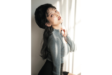 人気声優・上坂すみれの2nd写真集が本日発売!「ベタな王道ビキニを着る日が来るなんて」 画像