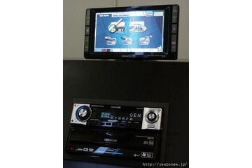 初のiPod連携カーナビ! ケンウッドの「HDDスマートNavi」 画像