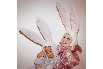 年女の渡辺直美&青山テルマが“うさぎコスプレ”「我々の時代がやって来ました」 画像