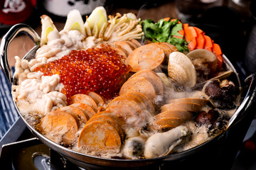 個室居酒屋 馬に魚にの新メニューはプリン体の爆盛り「痛風鍋」! 画像