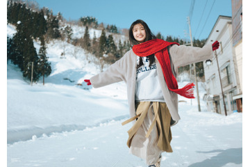 大河出演で飛躍の年!? 注目の乃木坂46・久保史緒里が雪国グラビア&ロングインタビュー 画像