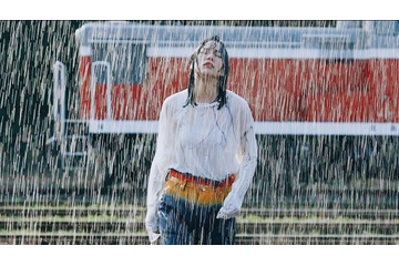 のん、新曲「この日々よ歌になれ」MV公開に呼びかけ「凄まじくかっこいいからみんなで見よ!」 画像