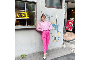 鈴木奈々、全身ピンクコーデに「超かわいい！」「服の着こなし方がオシャレ」の声 画像