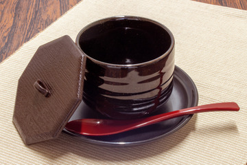 とんでん看板商品を自宅で!「名物ジャンボ茶わんむし」が器とセットで販売 画像