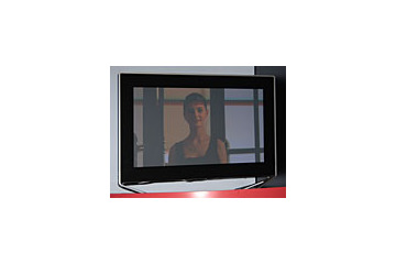 【Display 2005】SED、液晶やプラズマとの比較デモでSEDテレビをアピール 入場待ちの大行列 画像