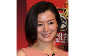 休養中の鈴木京香、SNSで近況報告!ショートカット姿を公開 画像