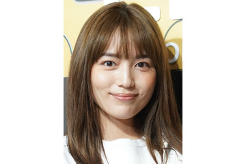 川口春奈、FENDI仏イベントオフショ公開！「クール系似合う」「かっこ可愛い」 画像