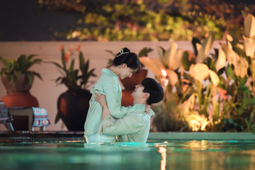 【韓国ドラマ】『キング・ザ・ランド』　プールで幻想的なキスシーンを披露したウォン＆サランの未来に暗雲が！ 画像