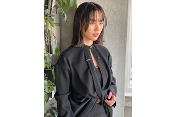 のん、胸元&お腹チラリ!エレガントな黒ドレス姿披露 画像