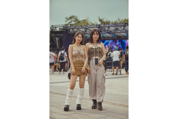 「ULTRA JAPAN 2023」ファッションスナップ　肌見せコーデやモノトーンのシンプルコーデなど 画像