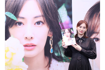 北川景子、約7年ぶりの写真集発売記念イベント実施!新たな先行カットも解禁 画像