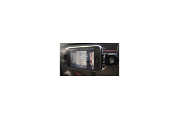 【レビュー】iPhone 3GSにも対応！　BELKINのFMトランスミッターを使ってみた 画像