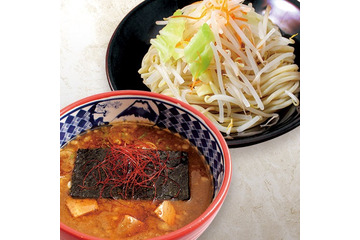 三田製麺所が冬季限定「味噌つけ麺」販売!夏の定番との異例コラボも 画像