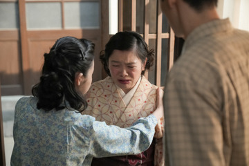 小夜の身に一体何が?泣きながらスズ子を訪ねてきて…明日の『ブギウギ』第74話 画像