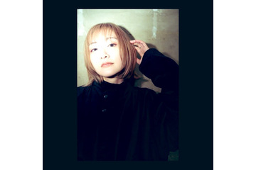 生駒里奈「髪切った!」、派手色×ショートカットに絶賛の声 画像