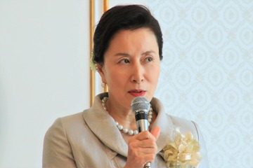 高畑淳子、金魚鉢でビール飲んでいた！？酒豪伝説語る 画像