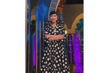 アンミカ、50年代風コーデ公開で「バービー人形のよう」と反響 画像