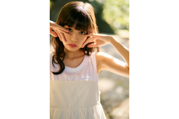 エビ中・小久保柚乃、1st写真集が発売前重版! 画像