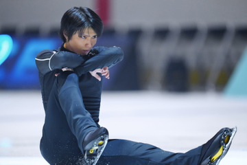 完売していた『y 羽生結弦写真集』重版決定! 画像